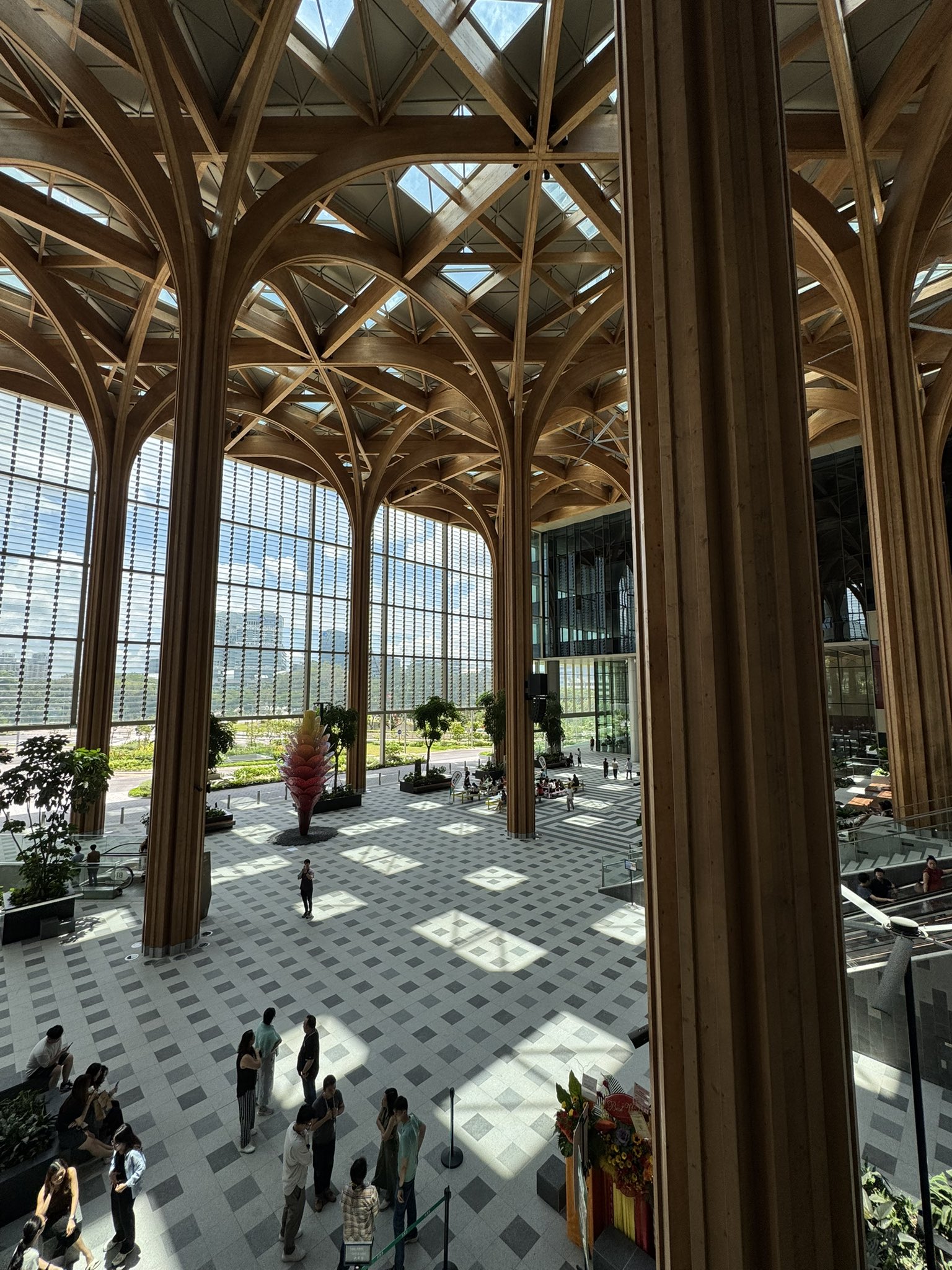 1907661140399894766-2